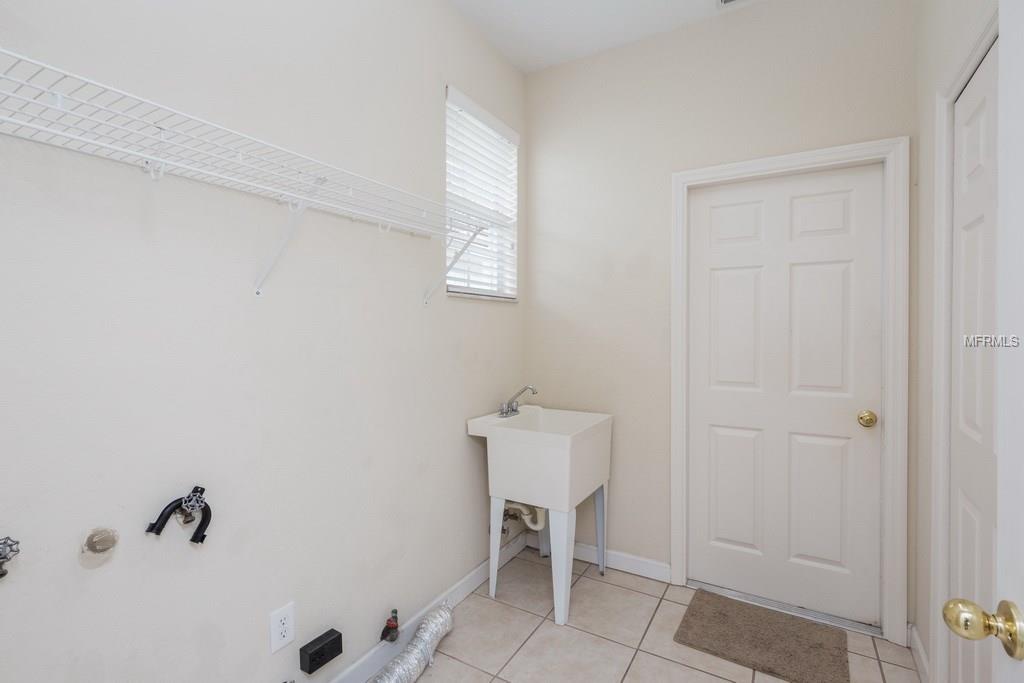 1819 SAND HILL LANE, WINTER HAVEN, Florida 33884, 3 Bedrooms Bedrooms, 7 Rooms Rooms,2 BathroomsBathrooms,Residential,For sale,SAND HILL,P4718208