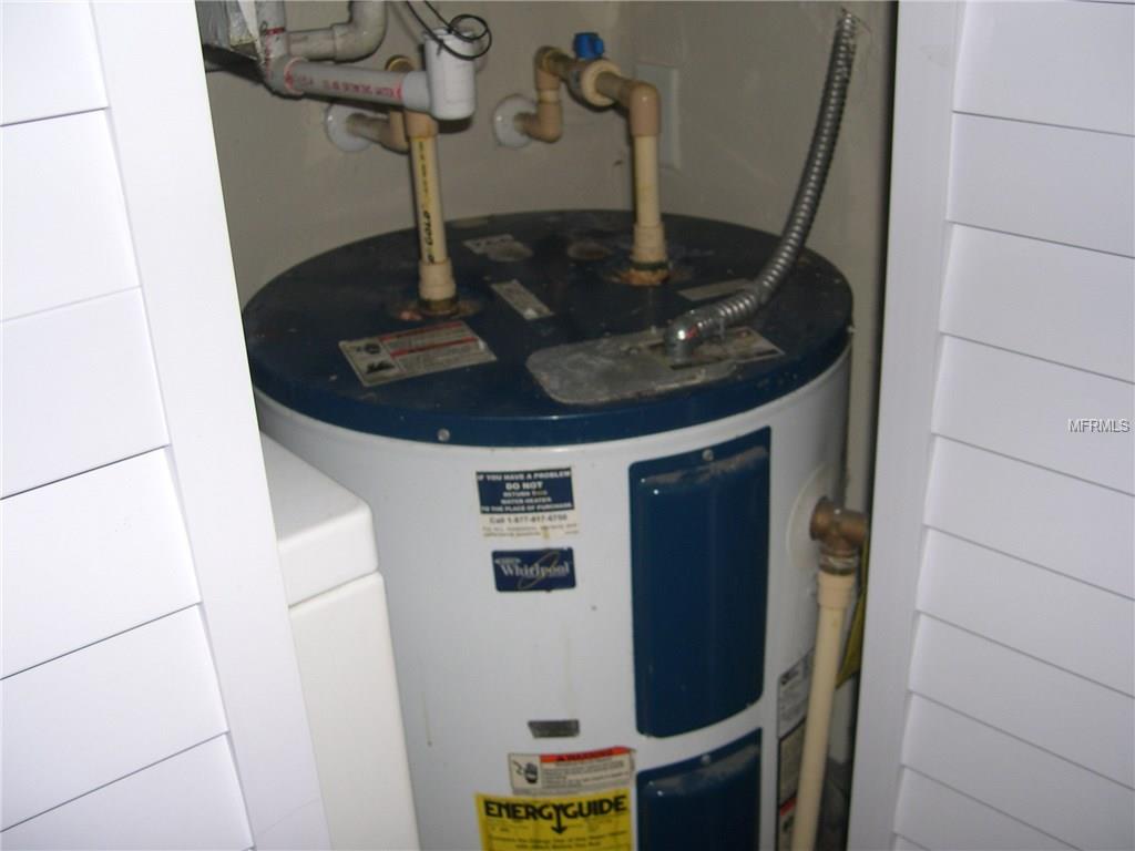 1737 PARAKEET WAY, SARASOTA, Florida 34232, 2 Bedrooms Bedrooms, 4 Rooms Rooms,2 BathroomsBathrooms,Residential,For sale,PARAKEET,A4205528