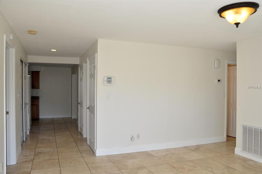 8199 MARTIN LANE, SEMINOLE, Florida 33777, 3 Bedrooms Bedrooms, 6 Rooms Rooms,2 BathroomsBathrooms,Residential,For sale,MARTIN,U7843428