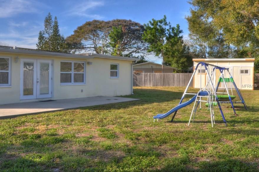 8199 MARTIN LANE, SEMINOLE, Florida 33777, 3 Bedrooms Bedrooms, 6 Rooms Rooms,2 BathroomsBathrooms,Residential,For sale,MARTIN,U7843428