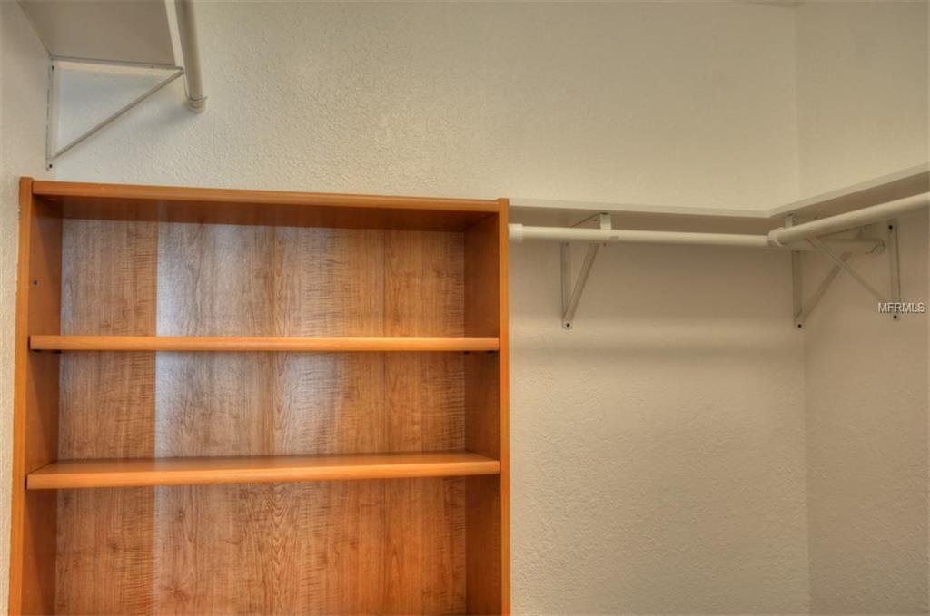 8199 MARTIN LANE, SEMINOLE, Florida 33777, 3 Bedrooms Bedrooms, 6 Rooms Rooms,2 BathroomsBathrooms,Residential,For sale,MARTIN,U7843428