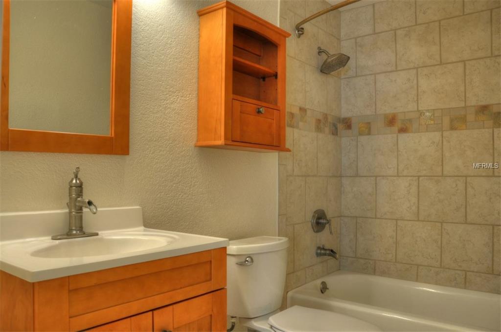 8199 MARTIN LANE, SEMINOLE, Florida 33777, 3 Bedrooms Bedrooms, 6 Rooms Rooms,2 BathroomsBathrooms,Residential,For sale,MARTIN,U7843428