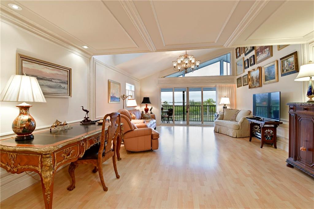 515 LEFFINGWELL AVENUE, ELLENTON, Florida 34222, 3 Bedrooms Bedrooms, 7 Rooms Rooms,3 BathroomsBathrooms,Residential,For sale,LEFFINGWELL,A4208278