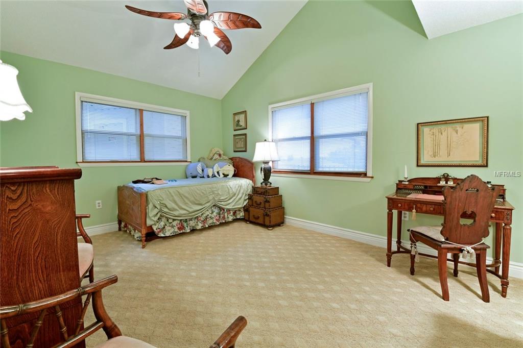 515 LEFFINGWELL AVENUE, ELLENTON, Florida 34222, 3 Bedrooms Bedrooms, 7 Rooms Rooms,3 BathroomsBathrooms,Residential,For sale,LEFFINGWELL,A4208278