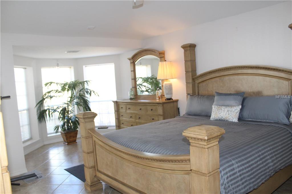 46 HOLLOW PINE DRIVE, DEBARY, Florida 32713, 3 Bedrooms Bedrooms, 6 Rooms Rooms,2 BathroomsBathrooms,Residential,For sale,HOLLOW PINE,O5560165