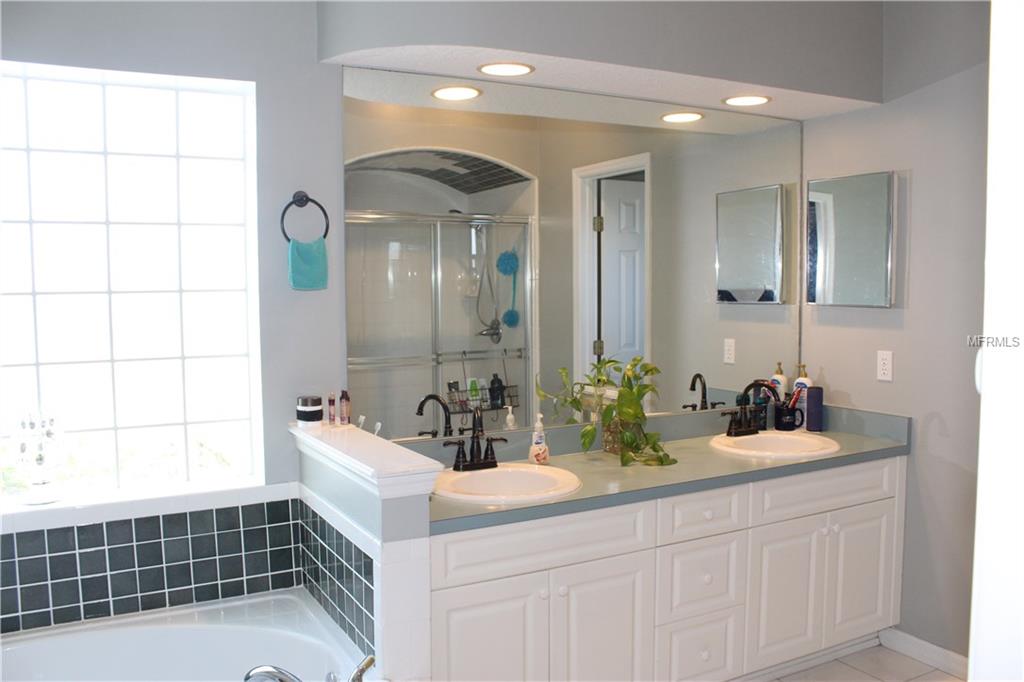 46 HOLLOW PINE DRIVE, DEBARY, Florida 32713, 3 Bedrooms Bedrooms, 6 Rooms Rooms,2 BathroomsBathrooms,Residential,For sale,HOLLOW PINE,O5560165