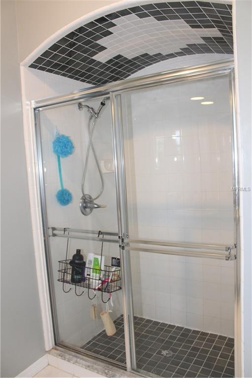 46 HOLLOW PINE DRIVE, DEBARY, Florida 32713, 3 Bedrooms Bedrooms, 6 Rooms Rooms,2 BathroomsBathrooms,Residential,For sale,HOLLOW PINE,O5560165