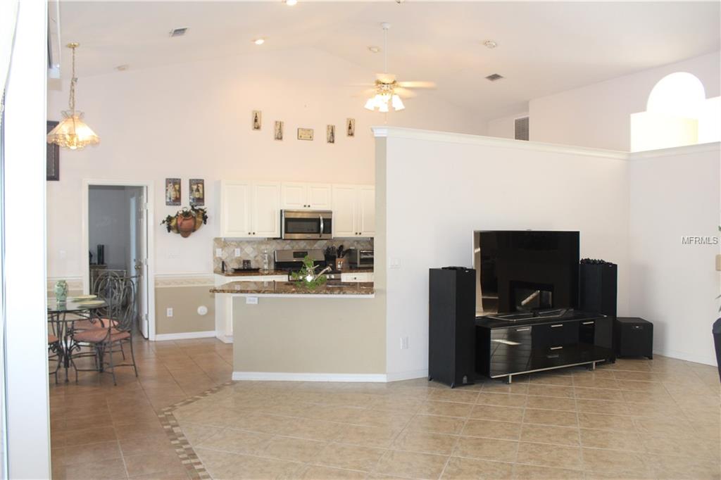 46 HOLLOW PINE DRIVE, DEBARY, Florida 32713, 3 Bedrooms Bedrooms, 6 Rooms Rooms,2 BathroomsBathrooms,Residential,For sale,HOLLOW PINE,O5560165