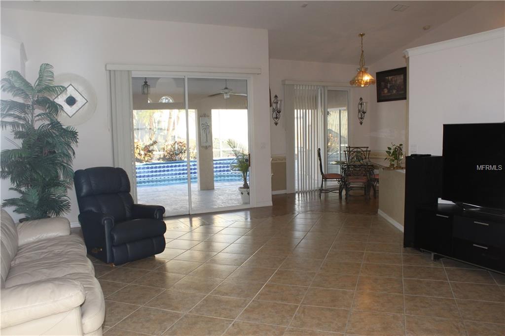 46 HOLLOW PINE DRIVE, DEBARY, Florida 32713, 3 Bedrooms Bedrooms, 6 Rooms Rooms,2 BathroomsBathrooms,Residential,For sale,HOLLOW PINE,O5560165