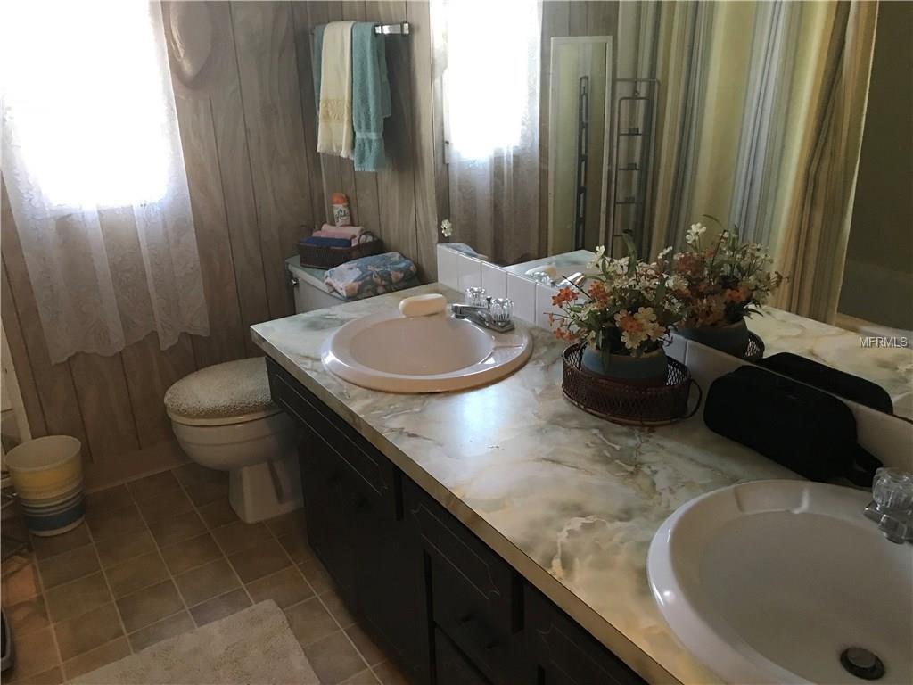 921 FAITH CIRCLE E, BRADENTON, Florida 34212, 3 Bedrooms Bedrooms, 7 Rooms Rooms,2 BathroomsBathrooms,Residential,For sale,FAITH,A4209656