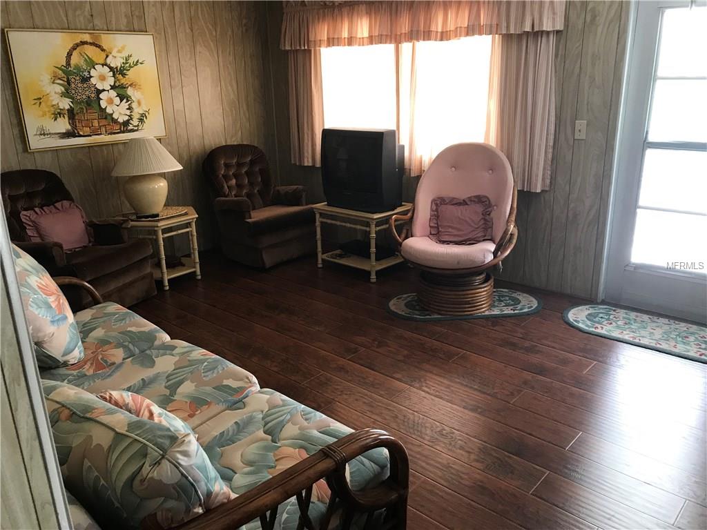 921 FAITH CIRCLE E, BRADENTON, Florida 34212, 3 Bedrooms Bedrooms, 7 Rooms Rooms,2 BathroomsBathrooms,Residential,For sale,FAITH,A4209656