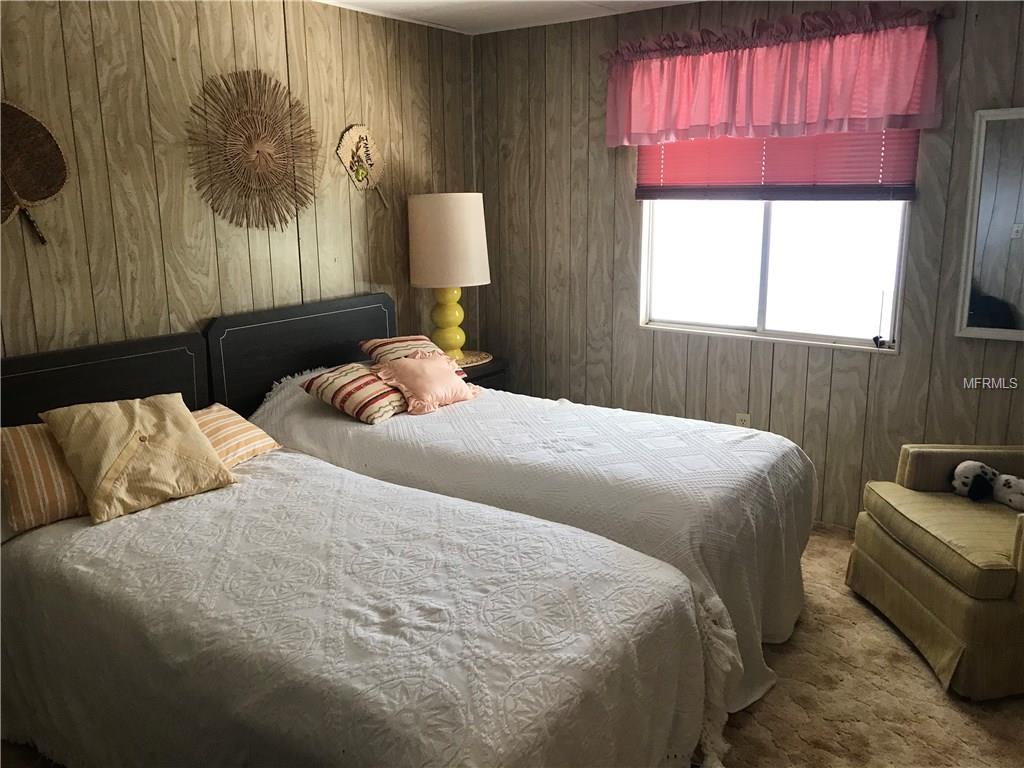 921 FAITH CIRCLE E, BRADENTON, Florida 34212, 3 Bedrooms Bedrooms, 7 Rooms Rooms,2 BathroomsBathrooms,Residential,For sale,FAITH,A4209656