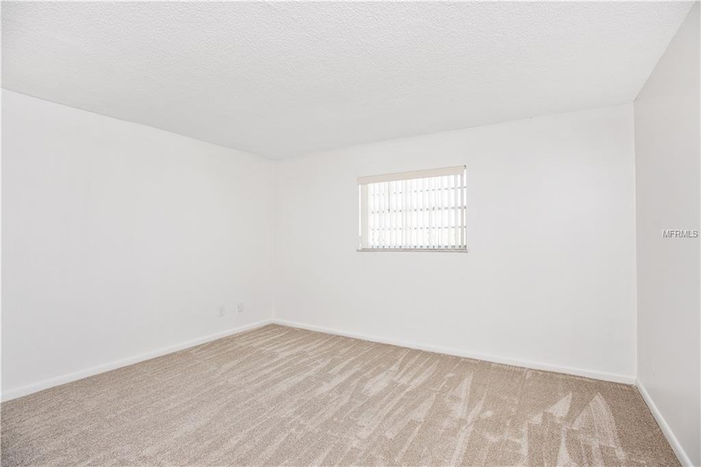 122 N KINGS AVENUE, BRANDON, Florida 33510, 2 Bedrooms Bedrooms, 4 Rooms Rooms,1 BathroomBathrooms,Residential,For sale,KINGS,T2928462