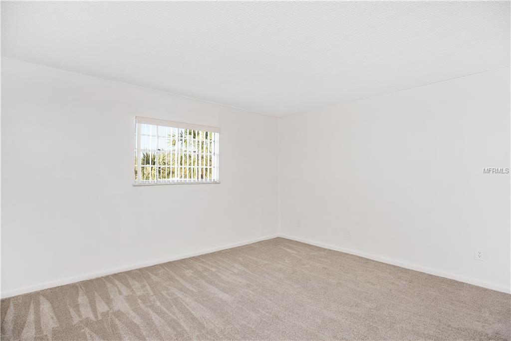 122 N KINGS AVENUE, BRANDON, Florida 33510, 2 Bedrooms Bedrooms, 4 Rooms Rooms,1 BathroomBathrooms,Residential,For sale,KINGS,T2928462