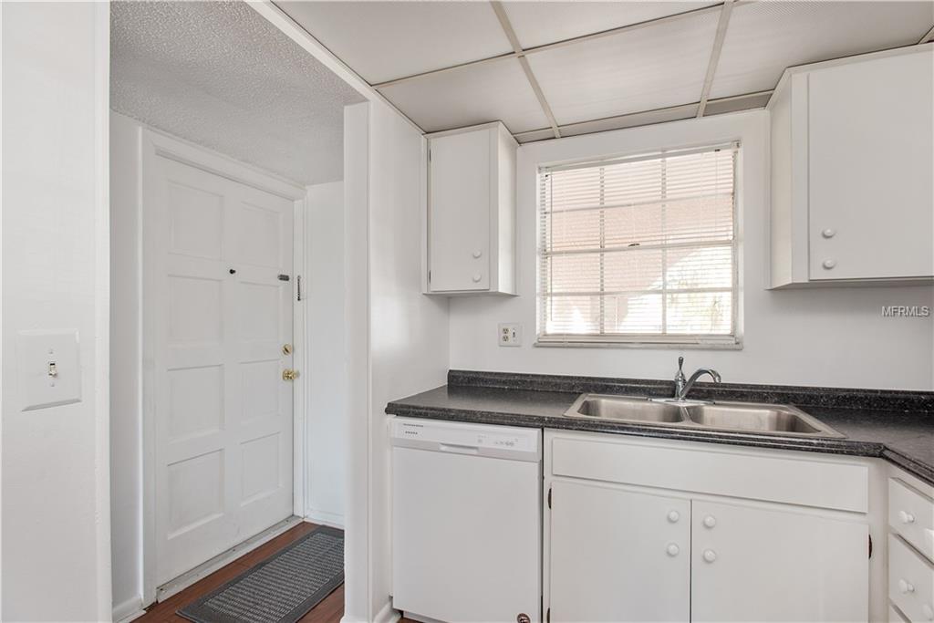 122 N KINGS AVENUE, BRANDON, Florida 33510, 2 Bedrooms Bedrooms, 4 Rooms Rooms,1 BathroomBathrooms,Residential,For sale,KINGS,T2928462