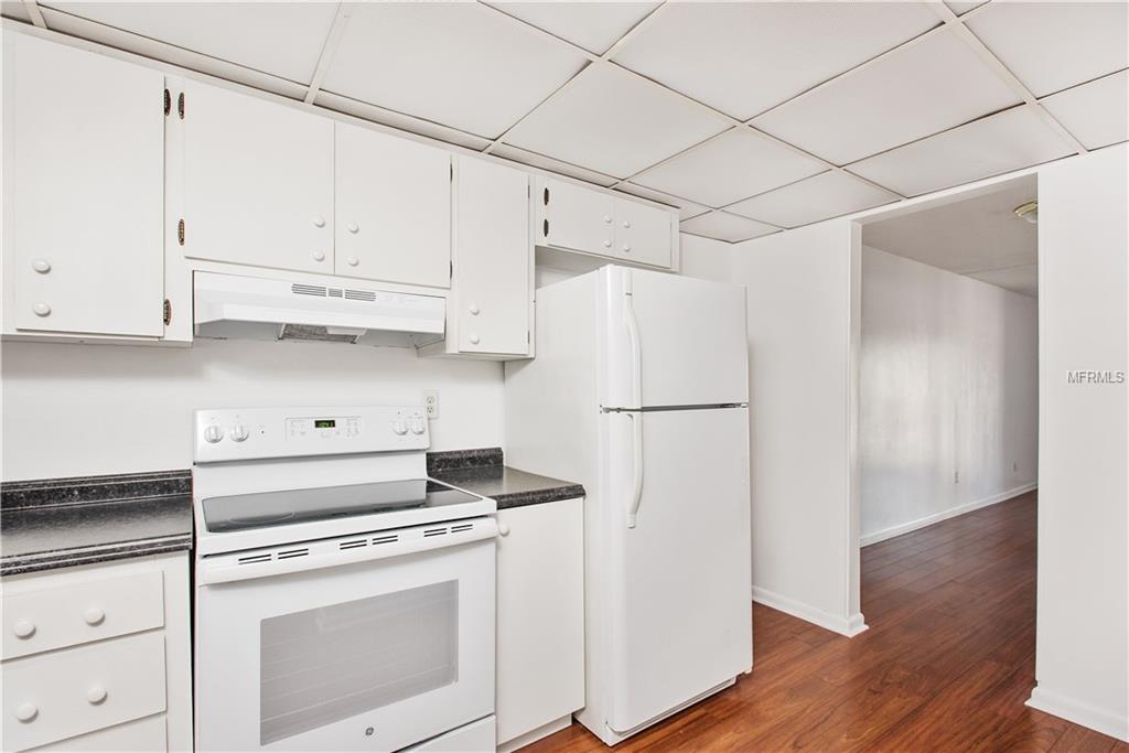 122 N KINGS AVENUE, BRANDON, Florida 33510, 2 Bedrooms Bedrooms, 4 Rooms Rooms,1 BathroomBathrooms,Residential,For sale,KINGS,T2928462