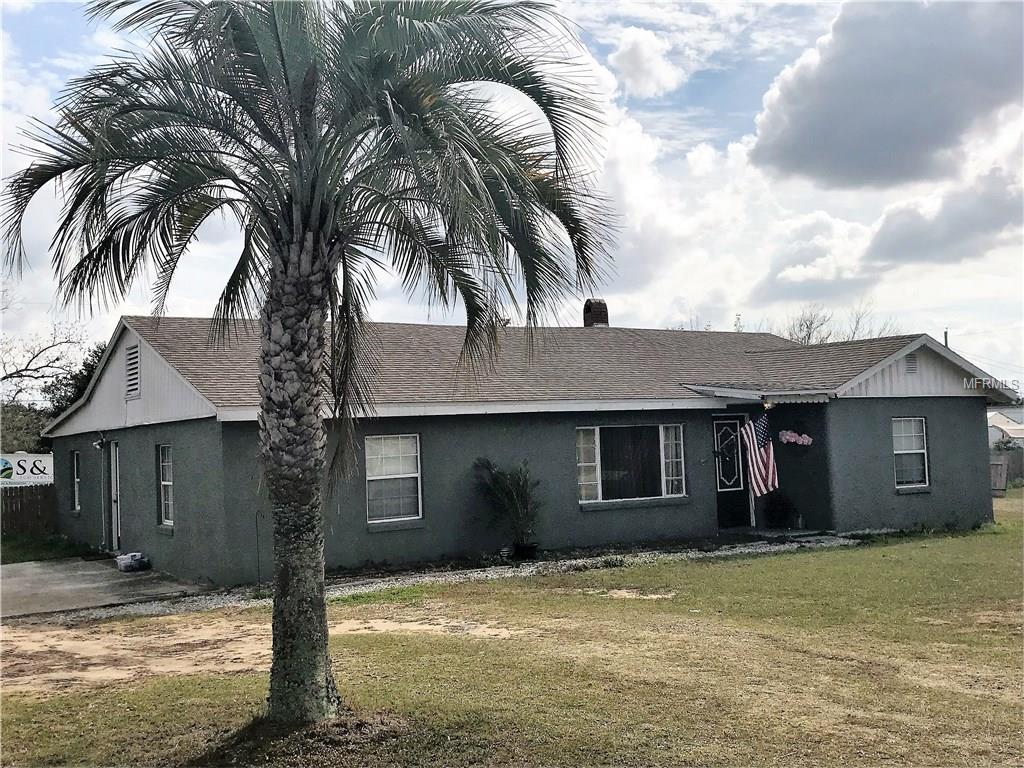 1120 DORA AVENUE, TAVARES, Florida 32778, 4 Bedrooms Bedrooms, 6 Rooms Rooms,2 BathroomsBathrooms,Residential,For sale,DORA,G4852819