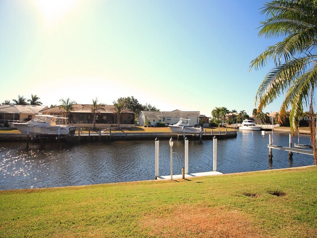 2737 SAINT THOMAS DRIVE, PUNTA GORDA, Florida 33950, 3 Bedrooms Bedrooms, 10 Rooms Rooms,2 BathroomsBathrooms,Residential,For sale,SAINT THOMAS,C7233124