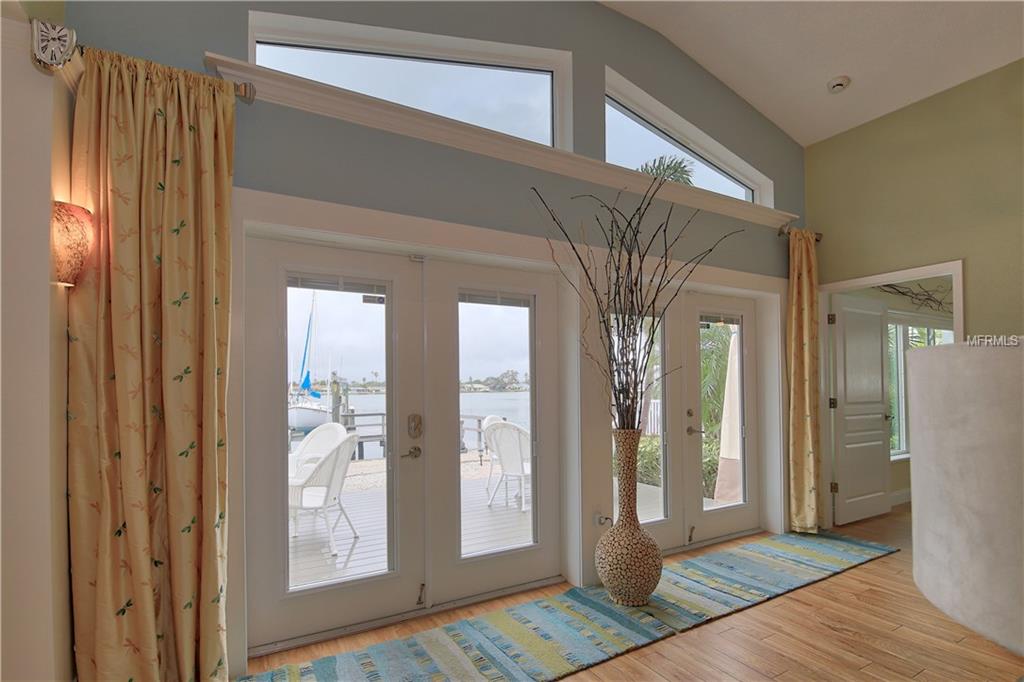 308 173RD AVENUE E, NORTH REDINGTON BEACH, Florida 33708, 2 Bedrooms Bedrooms, 5 Rooms Rooms,2 BathroomsBathrooms,Residential,For sale,173RD,U7840614