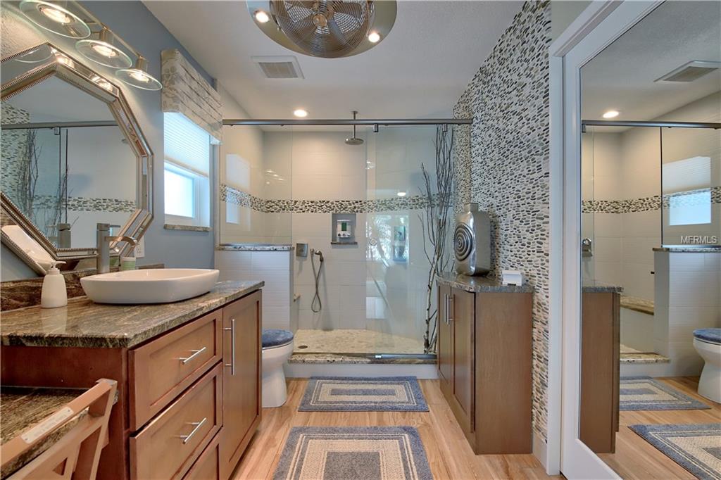 308 173RD AVENUE E, NORTH REDINGTON BEACH, Florida 33708, 2 Bedrooms Bedrooms, 5 Rooms Rooms,2 BathroomsBathrooms,Residential,For sale,173RD,U7840614