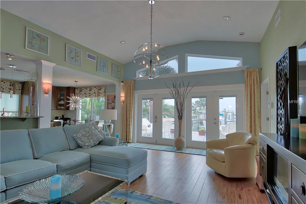 308 173RD AVENUE E, NORTH REDINGTON BEACH, Florida 33708, 2 Bedrooms Bedrooms, 5 Rooms Rooms,2 BathroomsBathrooms,Residential,For sale,173RD,U7840614