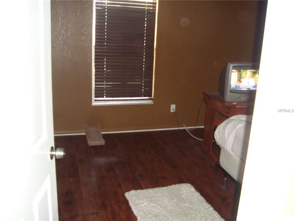 1327 84TH AVENUE N, ST PETERSBURG, Florida 33702, 1 Bedroom Bedrooms, 4 Rooms Rooms,1 BathroomBathrooms,Residential,For sale,84TH,T2918879