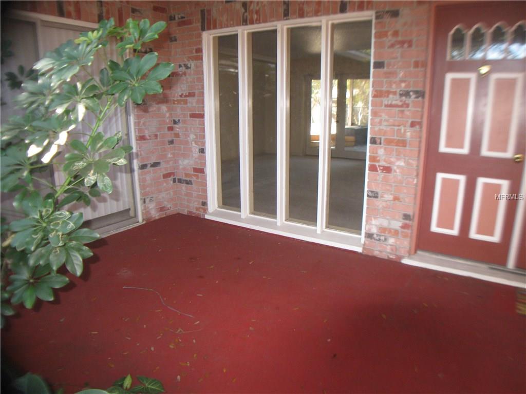 211 TOLLGATE TRAIL, LONGWOOD, Florida 32750, 3 Bedrooms Bedrooms, 7 Rooms Rooms,2 BathroomsBathrooms,Residential,For sale,TOLLGATE,O5556263