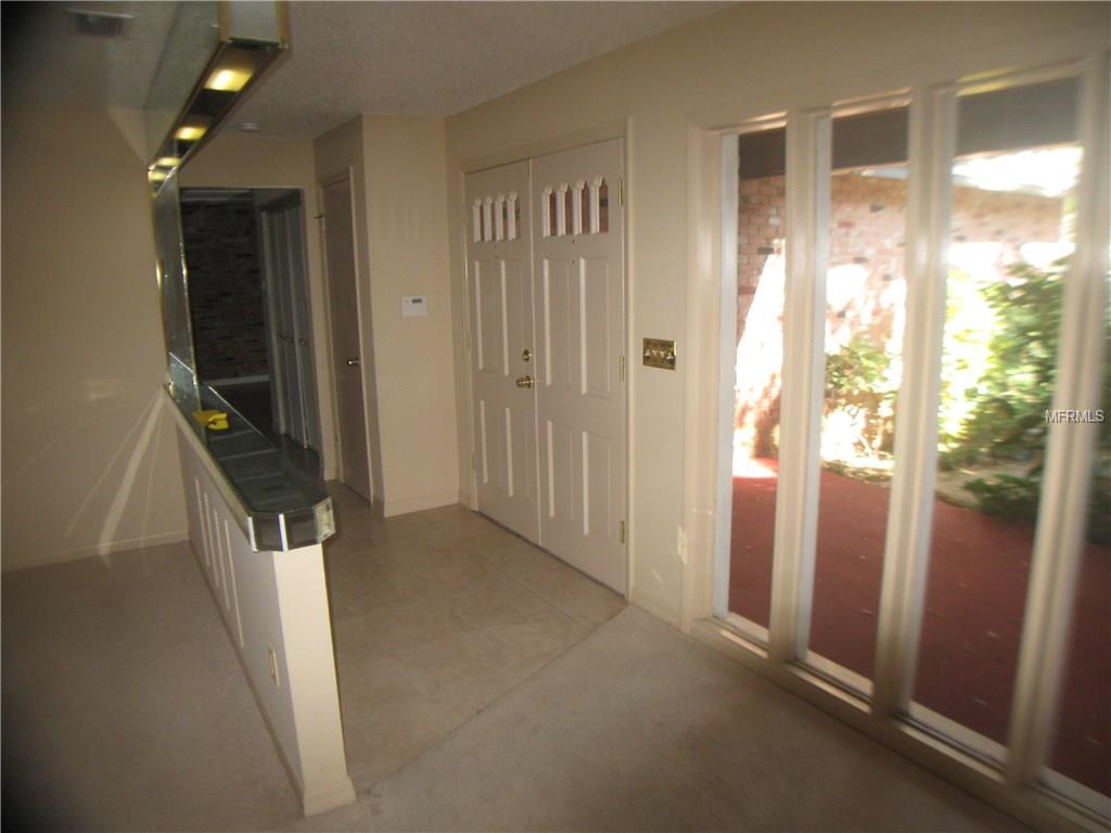 211 TOLLGATE TRAIL, LONGWOOD, Florida 32750, 3 Bedrooms Bedrooms, 7 Rooms Rooms,2 BathroomsBathrooms,Residential,For sale,TOLLGATE,O5556263