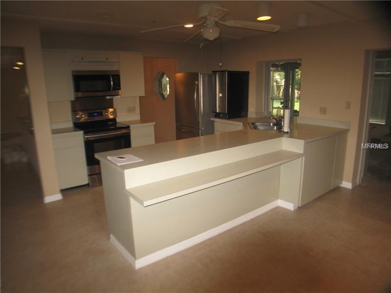 211 TOLLGATE TRAIL, LONGWOOD, Florida 32750, 3 Bedrooms Bedrooms, 7 Rooms Rooms,2 BathroomsBathrooms,Residential,For sale,TOLLGATE,O5556263