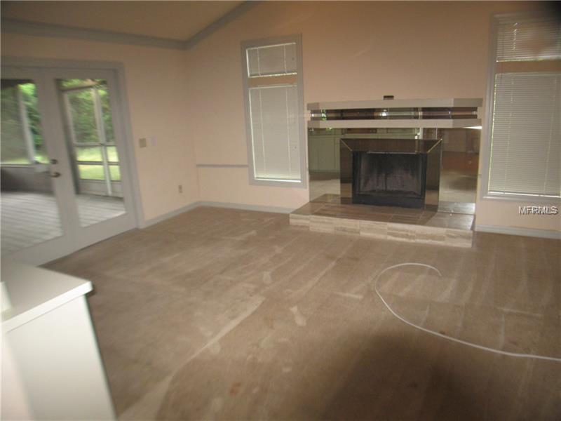 211 TOLLGATE TRAIL, LONGWOOD, Florida 32750, 3 Bedrooms Bedrooms, 7 Rooms Rooms,2 BathroomsBathrooms,Residential,For sale,TOLLGATE,O5556263