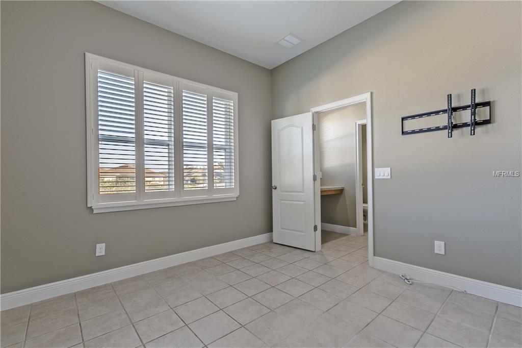 274 EAGLES PATH CROSSING, OCOEE, Florida 34761, 6 Bedrooms Bedrooms, 12 Rooms Rooms,3 BathroomsBathrooms,Residential,For sale,EAGLES PATH,O5557257