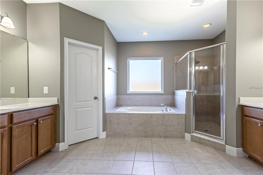 274 EAGLES PATH CROSSING, OCOEE, Florida 34761, 6 Bedrooms Bedrooms, 12 Rooms Rooms,3 BathroomsBathrooms,Residential,For sale,EAGLES PATH,O5557257