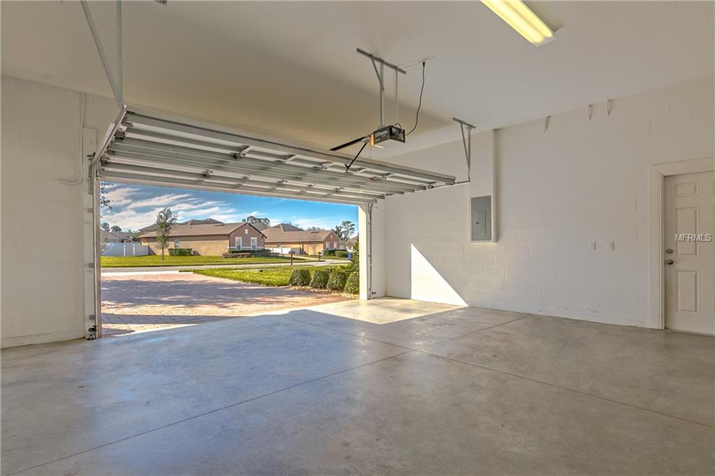 274 EAGLES PATH CROSSING, OCOEE, Florida 34761, 6 Bedrooms Bedrooms, 12 Rooms Rooms,3 BathroomsBathrooms,Residential,For sale,EAGLES PATH,O5557257