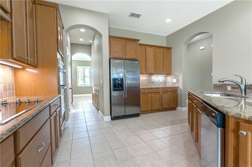 274 EAGLES PATH CROSSING, OCOEE, Florida 34761, 6 Bedrooms Bedrooms, 12 Rooms Rooms,3 BathroomsBathrooms,Residential,For sale,EAGLES PATH,O5557257