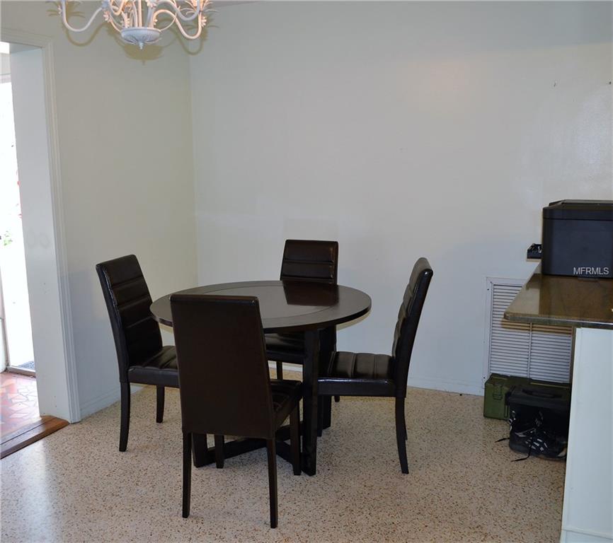 10918 90TH TERRACE, SEMINOLE, Florida 33772, 2 Bedrooms Bedrooms, 6 Rooms Rooms,1 BathroomBathrooms,Residential,For sale,90TH,U7846761