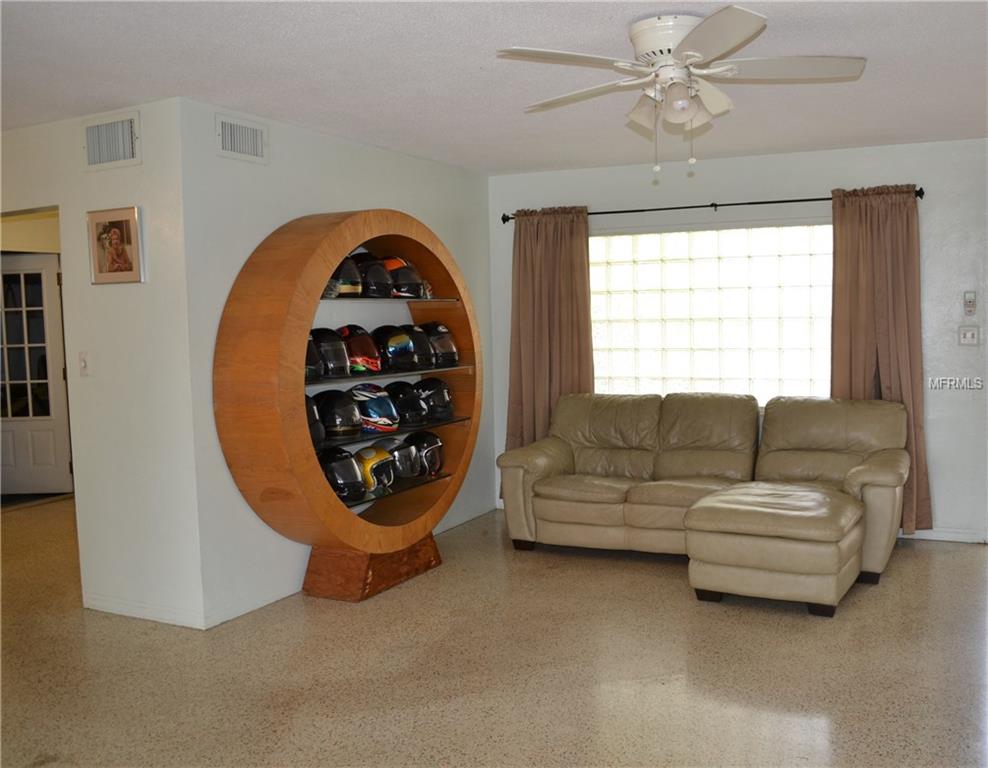 10918 90TH TERRACE, SEMINOLE, Florida 33772, 2 Bedrooms Bedrooms, 6 Rooms Rooms,1 BathroomBathrooms,Residential,For sale,90TH,U7846761