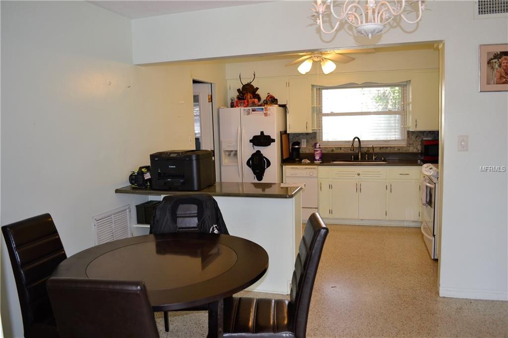 10918 90TH TERRACE, SEMINOLE, Florida 33772, 2 Bedrooms Bedrooms, 6 Rooms Rooms,1 BathroomBathrooms,Residential,For sale,90TH,U7846761