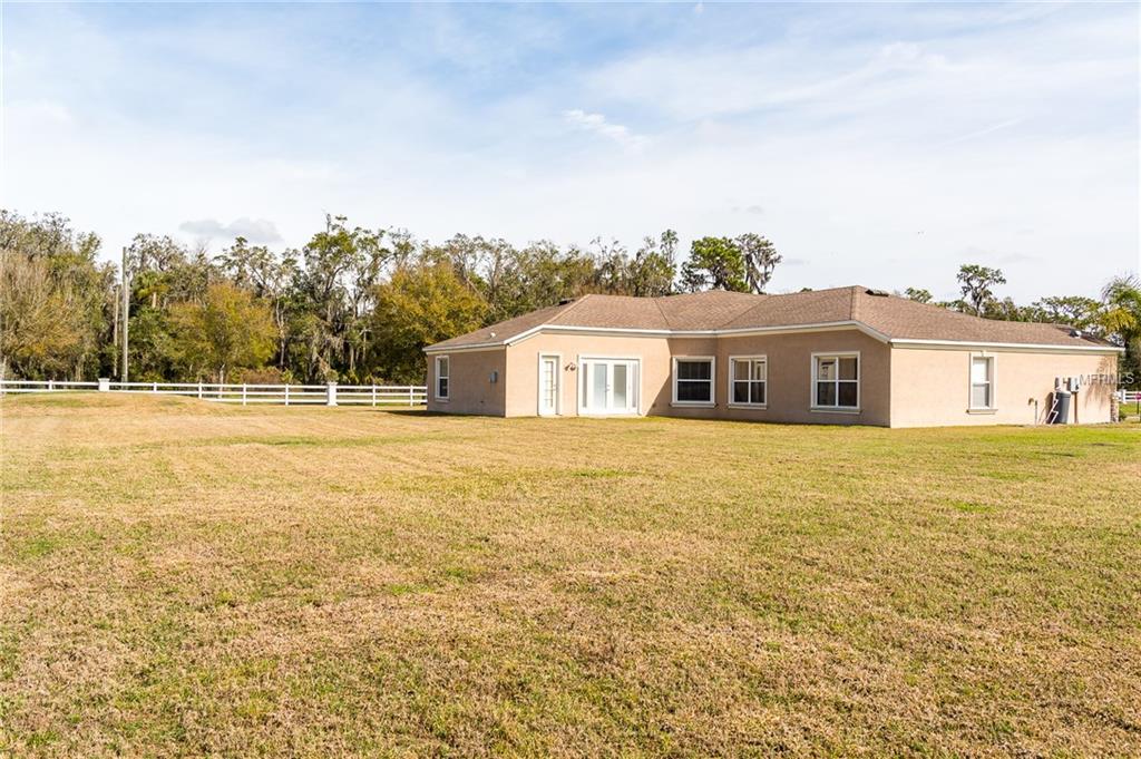4305 AVONDALE GROVES STREET, PLANT CITY, Florida 33567, 4 Bedrooms Bedrooms, 9 Rooms Rooms,3 BathroomsBathrooms,Residential,For sale,AVONDALE GROVES,T2928350