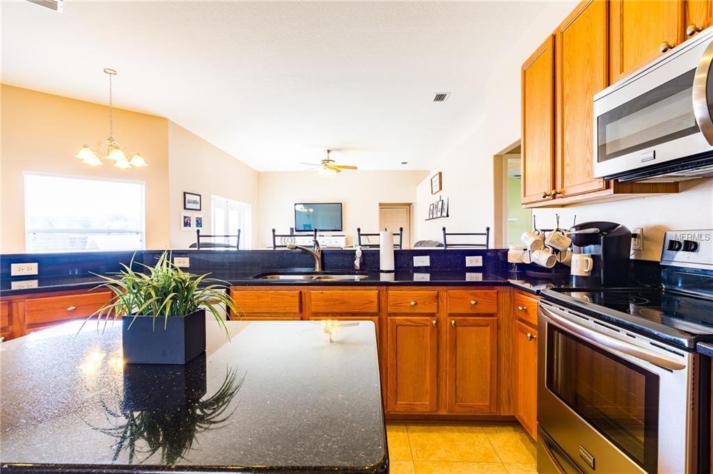 4305 AVONDALE GROVES STREET, PLANT CITY, Florida 33567, 4 Bedrooms Bedrooms, 9 Rooms Rooms,3 BathroomsBathrooms,Residential,For sale,AVONDALE GROVES,T2928350