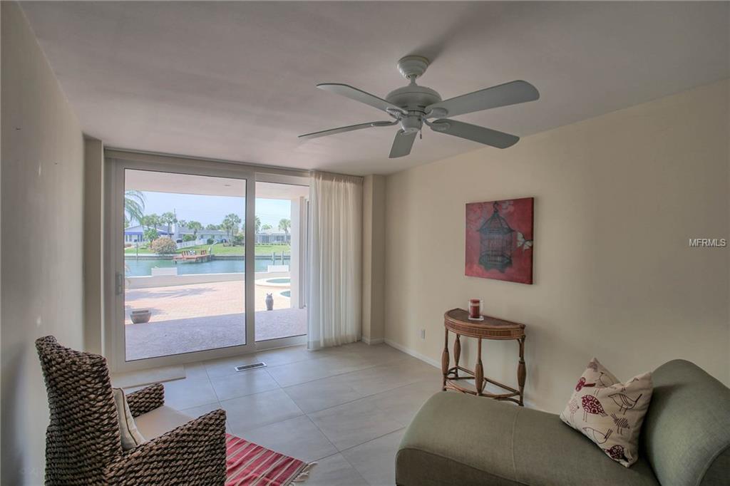 612 SNUG ISLAND, CLEARWATER BEACH, Florida 33767, 4 Bedrooms Bedrooms, 6 Rooms Rooms,3 BathroomsBathrooms,Residential,For sale,SNUG,U7801795