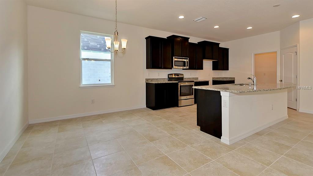 32354 FENWICK LANE, WESLEY CHAPEL, Florida 33543, 4 Bedrooms Bedrooms, 8 Rooms Rooms,3 BathroomsBathrooms,Residential,For sale,FENWICK,T2905731