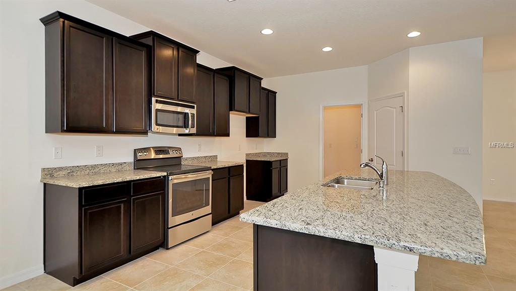 32354 FENWICK LANE, WESLEY CHAPEL, Florida 33543, 4 Bedrooms Bedrooms, 8 Rooms Rooms,3 BathroomsBathrooms,Residential,For sale,FENWICK,T2905731