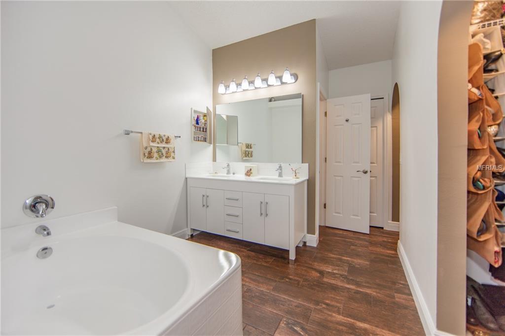 5019 TOULON DRIVE, ORLANDO, Florida 32839, 5 Bedrooms Bedrooms, 11 Rooms Rooms,2 BathroomsBathrooms,Residential,For sale,TOULON,O5542186