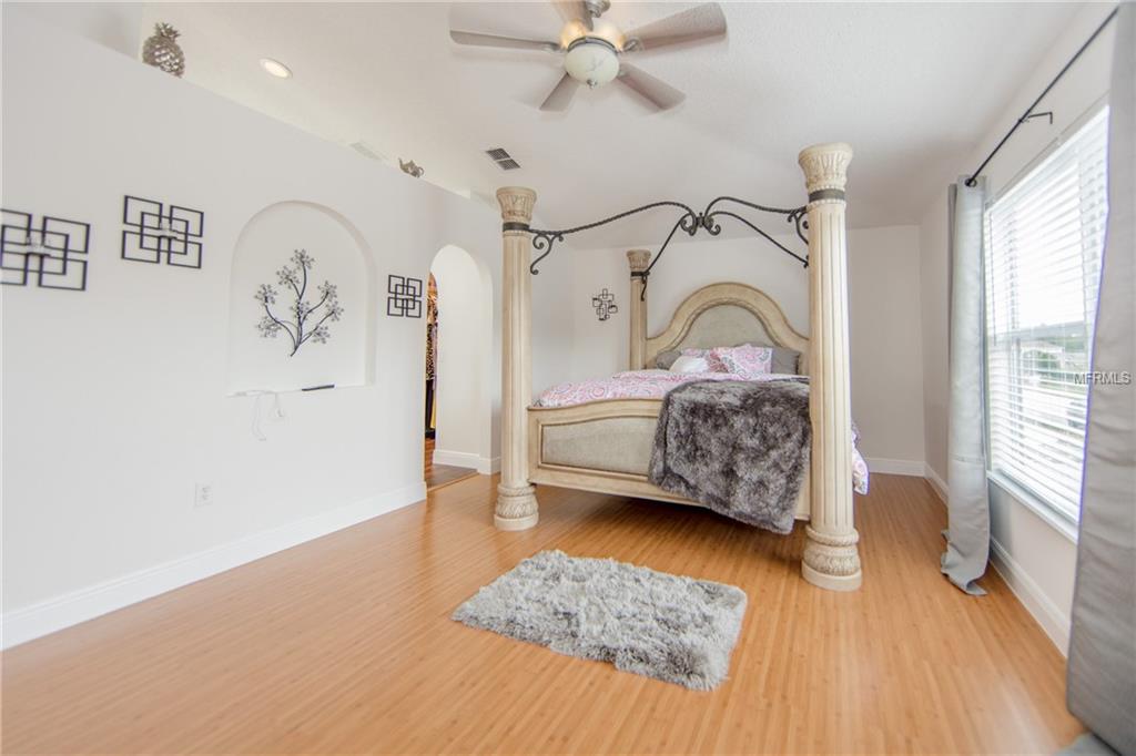 5019 TOULON DRIVE, ORLANDO, Florida 32839, 5 Bedrooms Bedrooms, 11 Rooms Rooms,2 BathroomsBathrooms,Residential,For sale,TOULON,O5542186