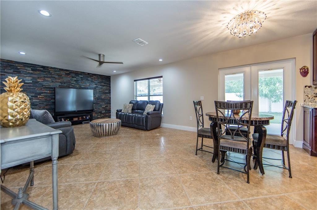 5019 TOULON DRIVE, ORLANDO, Florida 32839, 5 Bedrooms Bedrooms, 11 Rooms Rooms,2 BathroomsBathrooms,Residential,For sale,TOULON,O5542186