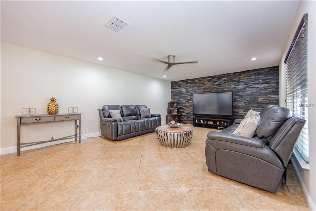 5019 TOULON DRIVE, ORLANDO, Florida 32839, 5 Bedrooms Bedrooms, 11 Rooms Rooms,2 BathroomsBathrooms,Residential,For sale,TOULON,O5542186