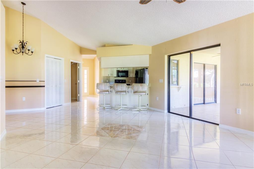 2161 RAINBOWER DRIVE, LAKELAND, Florida 33810, 3 Bedrooms Bedrooms, 9 Rooms Rooms,2 BathroomsBathrooms,Residential,For sale,RAINBOWER,S4853366