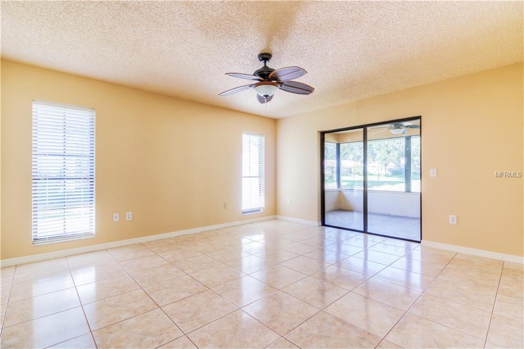 2161 RAINBOWER DRIVE, LAKELAND, Florida 33810, 3 Bedrooms Bedrooms, 9 Rooms Rooms,2 BathroomsBathrooms,Residential,For sale,RAINBOWER,S4853366