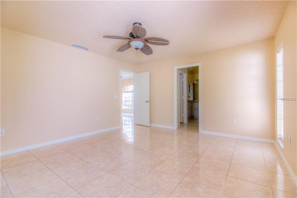 2161 RAINBOWER DRIVE, LAKELAND, Florida 33810, 3 Bedrooms Bedrooms, 9 Rooms Rooms,2 BathroomsBathrooms,Residential,For sale,RAINBOWER,S4853366