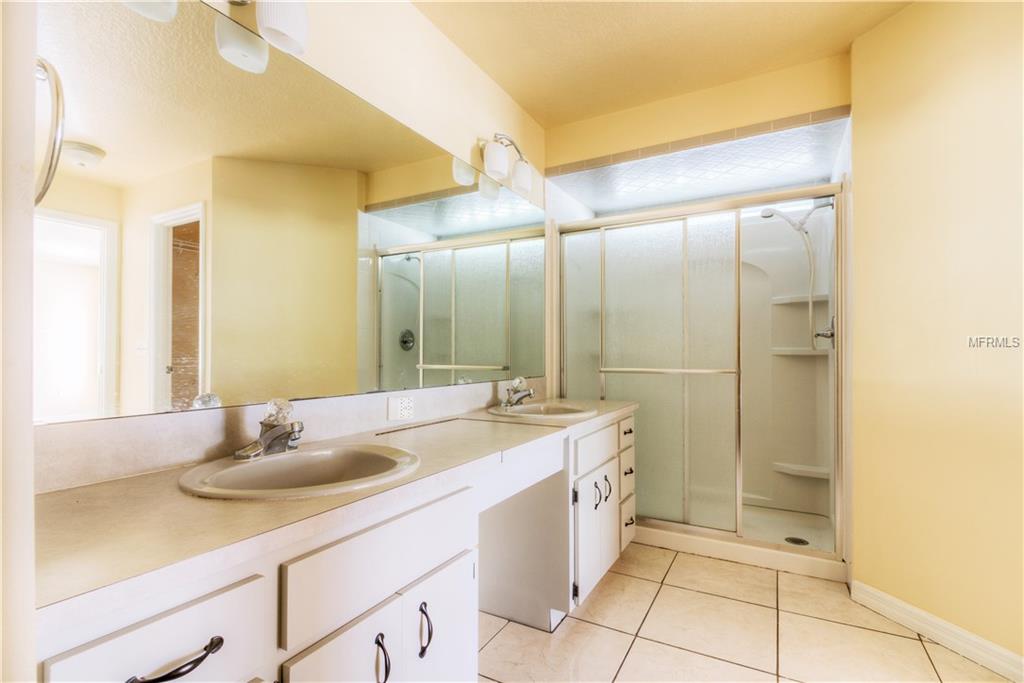 2161 RAINBOWER DRIVE, LAKELAND, Florida 33810, 3 Bedrooms Bedrooms, 9 Rooms Rooms,2 BathroomsBathrooms,Residential,For sale,RAINBOWER,S4853366